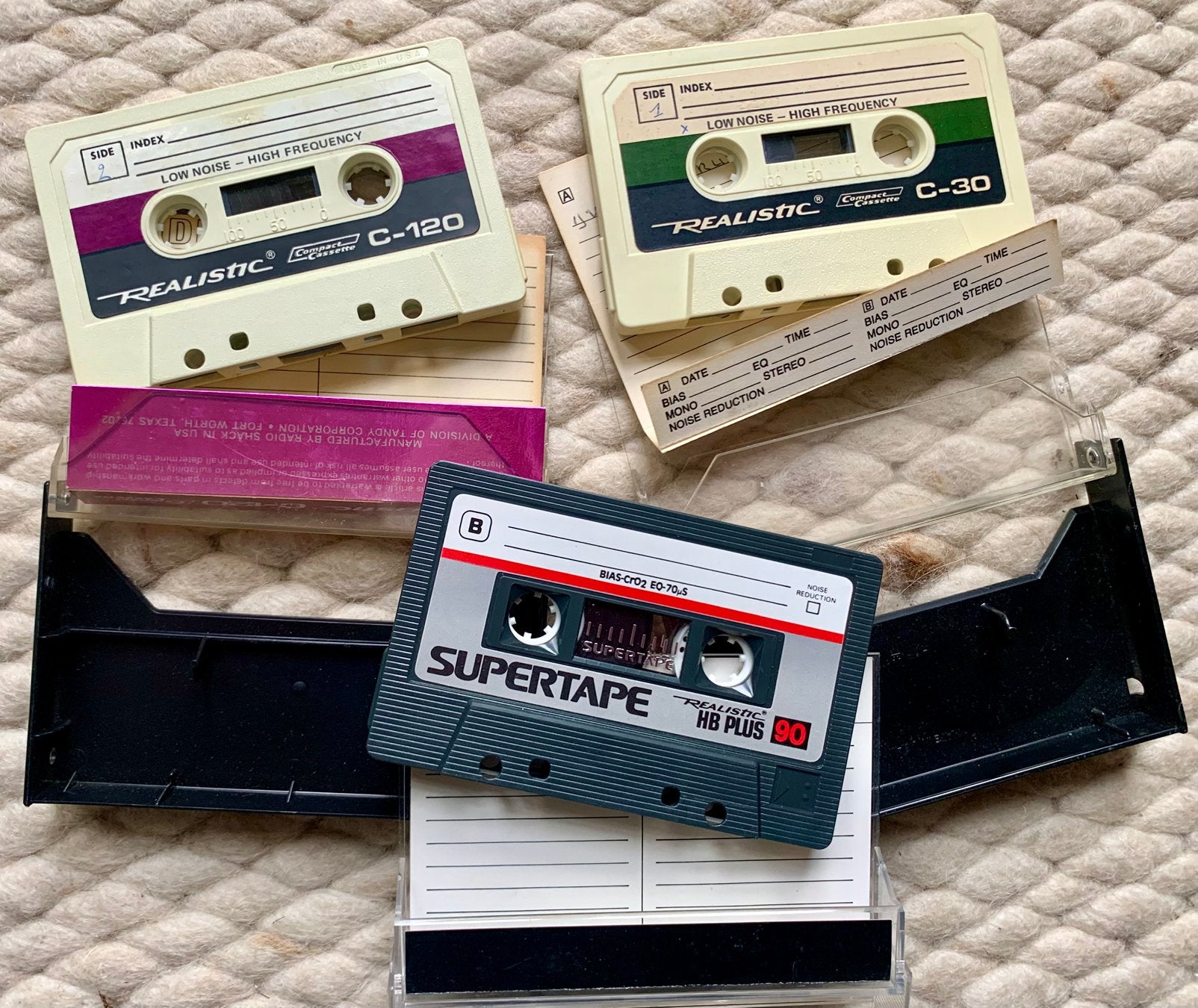 3x Realistic RadioShack cassettebandjes Tandy Supertape USA, Gebruikt, 2 t/m 25 bandjes, Ophalen of Verzenden, Voorbespeeld