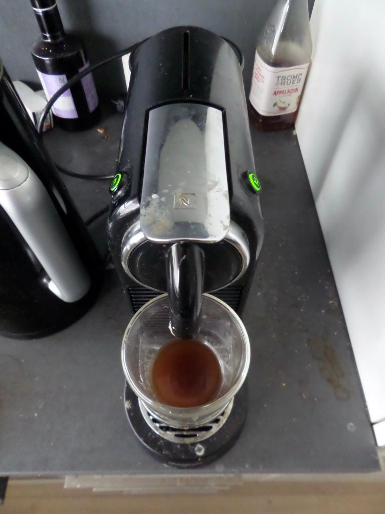 nespresso, Witgoed en Apparatuur, Koffiezetapparaten, Ophalen, Gebruikt, Espresso apparaat