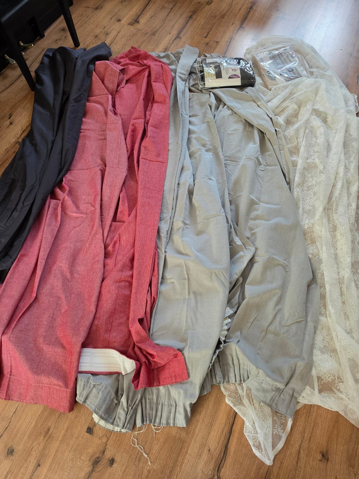 Nieuwe Ikea gordijnen en roeden (diverse kleuren), Huis en Inrichting, IKEA, Ophalen of Verzenden, Crème, Gordijn