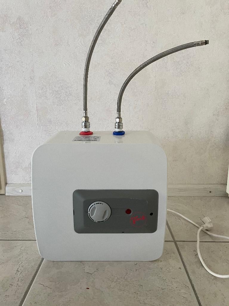 Fais 10L Onderbouw Keukenboiler - 2000W, Doe-het-zelf en Verbouw, Geisers en Boilers, Ophalen, Boiler, Zo goed als nieuw, Minder dan 20 liter