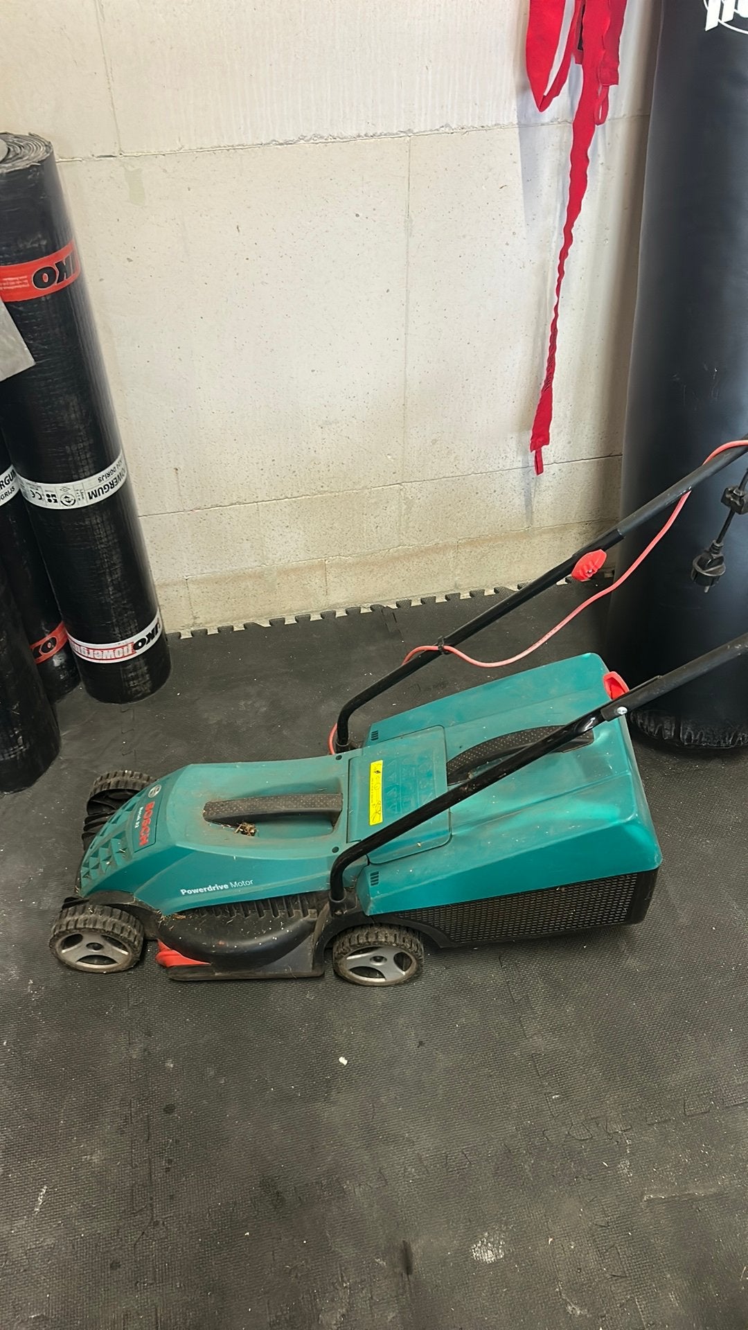 Bosch Rotak 32 grasmaaier, Tuin en Terras, Ophalen, Zo goed als nieuw
