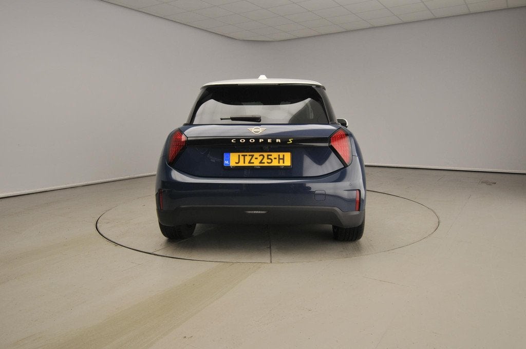 MINI 3-deurs Cooper SE Pakket M / Panoramadak / JCW Sportsto, Auto's, Mini, Beige, Met garantie (alle), Mini Electric, 315 min