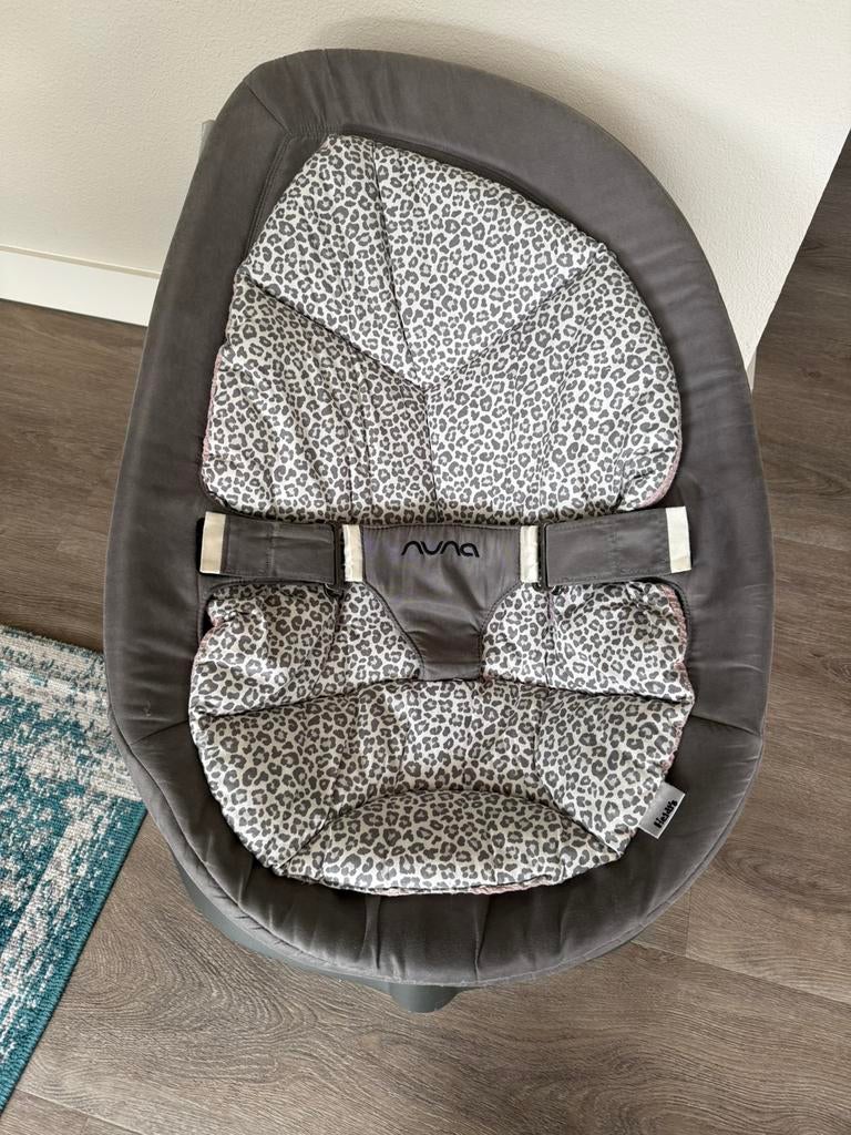 Nuna leaf wipstoel met extra inzet, Ophalen, Zo goed als nieuw