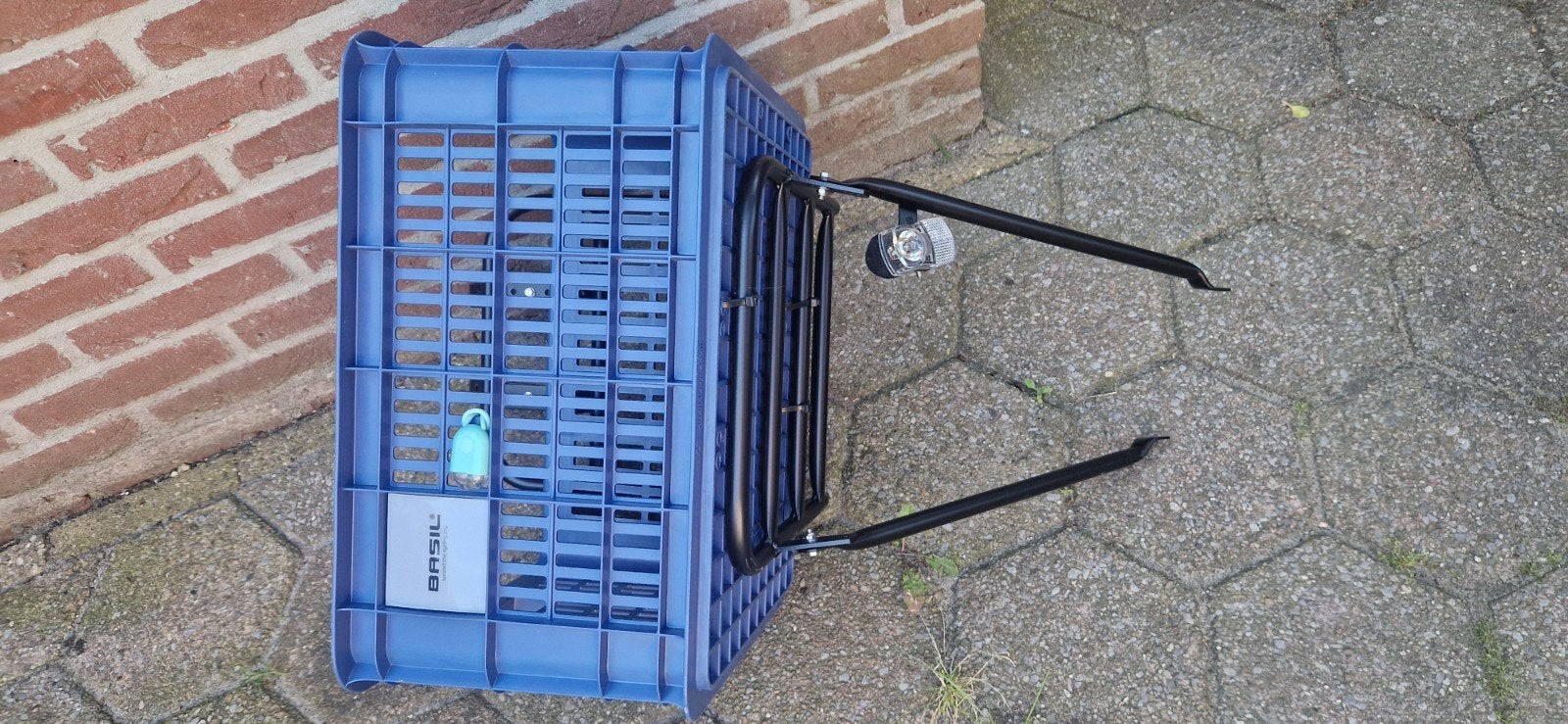 Fietskrat met voordrager - Basil, Fietsen en Brommers, Fietsaccessoires | Fietsmanden, Ophalen of Verzenden, Gebruikt, Basil