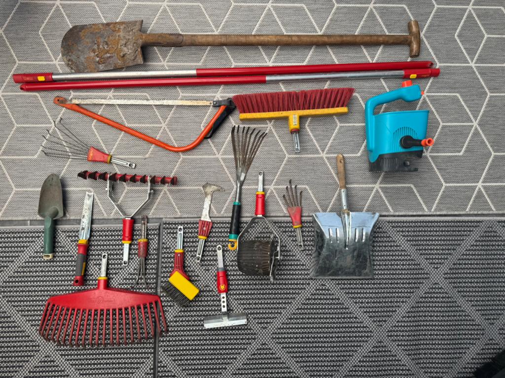 Tuin klus gereedschap pakket wolf garten gardena, Ophalen, Gebruikt, Bezem
