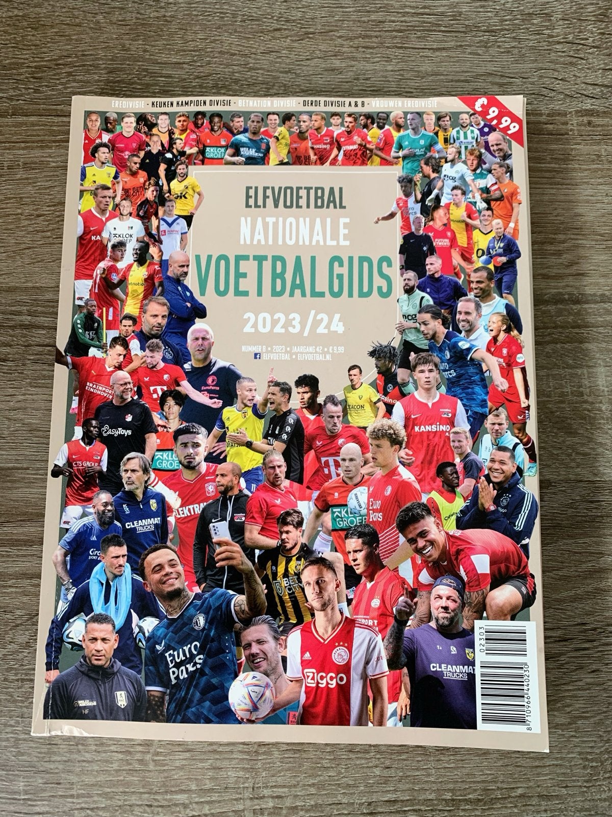 Elf Voetbal Nationale Voetbalgids 2023/2024, Ophalen of Verzenden, Zo goed als nieuw, Balsport