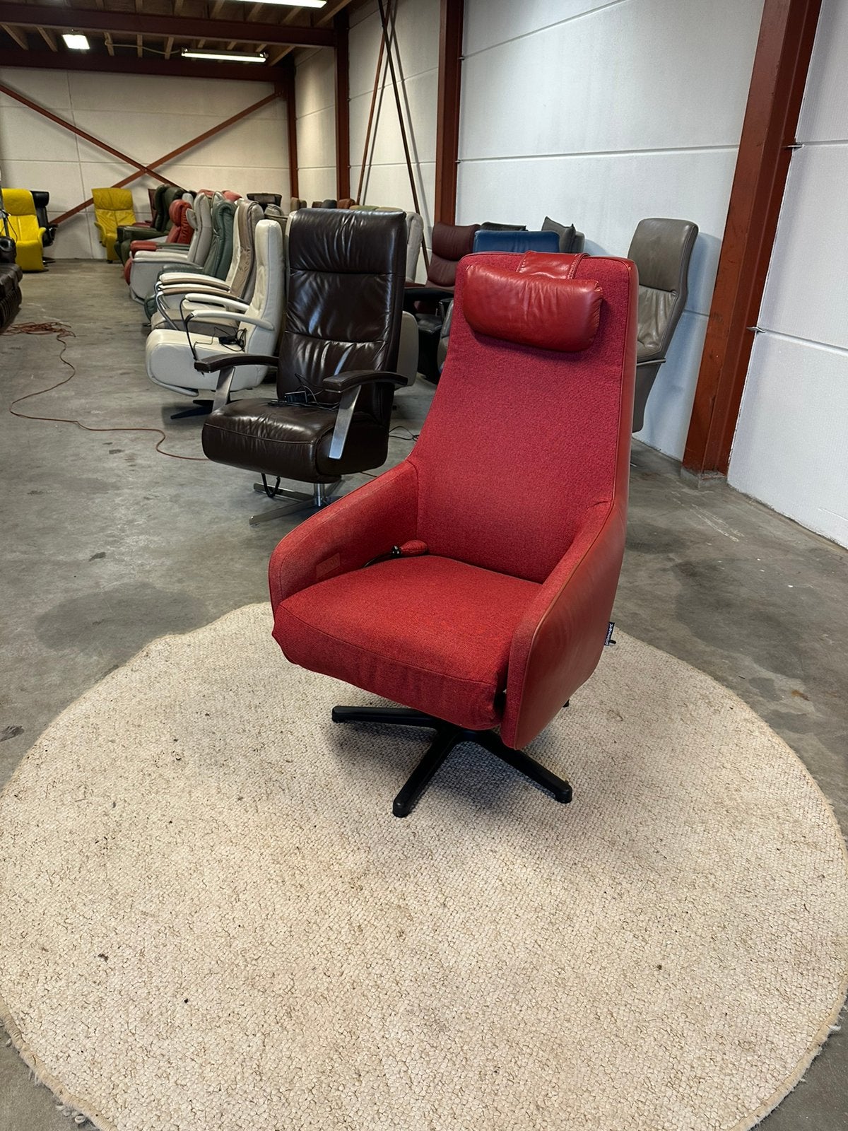Relaxfauteuil , rode leren relax fauteuil stoel XL Z.G.A.N., 2871SK, Verzenden, Mariansoliak8@gmail.com, Zo goed als nieuw