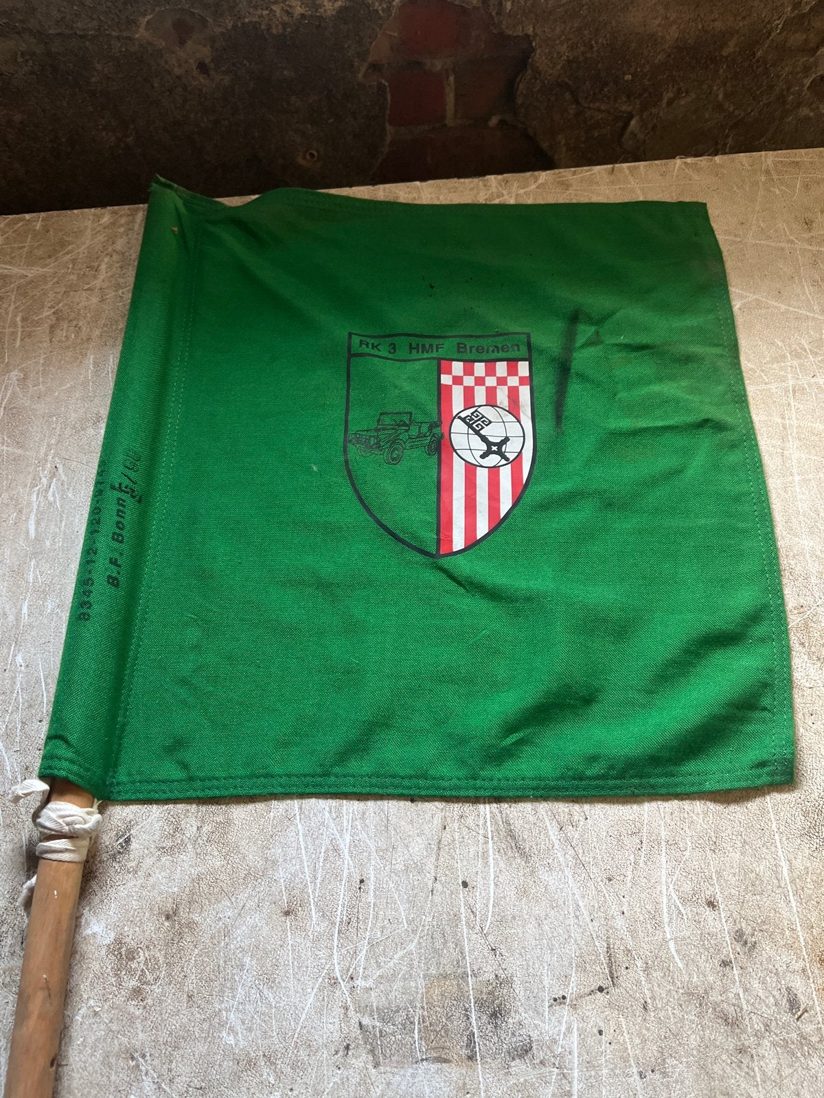 Reservistenkameradschaft  vlag met houten stok, Ophalen of Verzenden