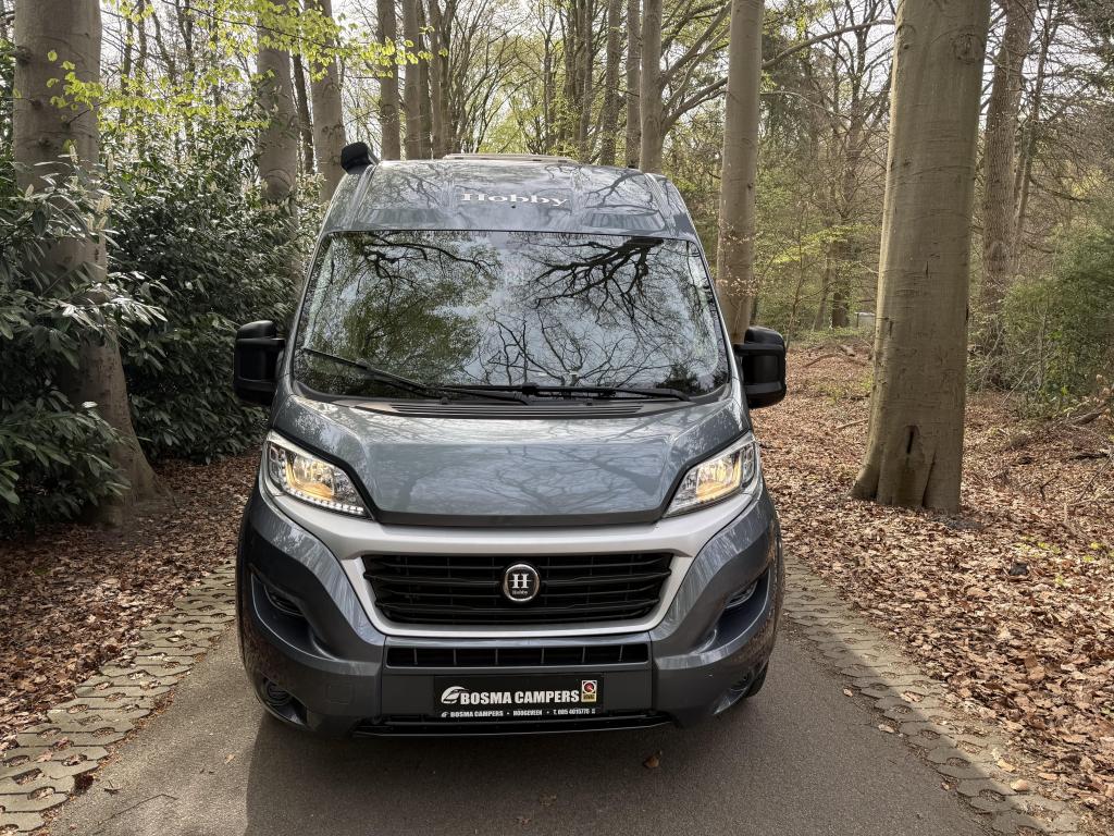 Hobby Vantana Premium 600 Automaat Airco Euro 6 2018, Caravans en Kamperen, Campers, Automaat, Buscamper of Camperbus, Ringverwarming