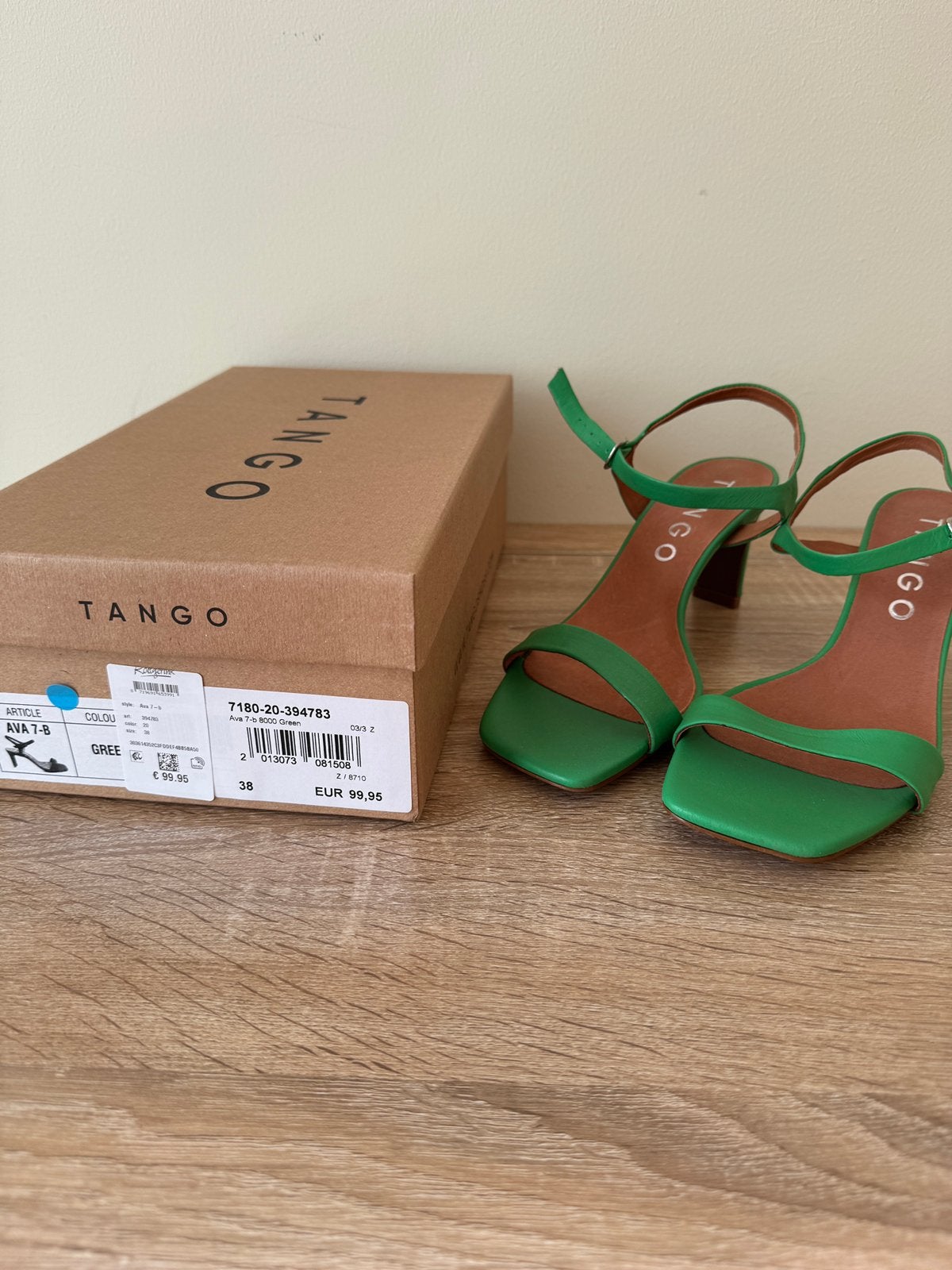 Groene sandalen Tango. Maat 38, Ophalen of Verzenden, Zo goed als nieuw, Groen, Sandalen of Muiltjes