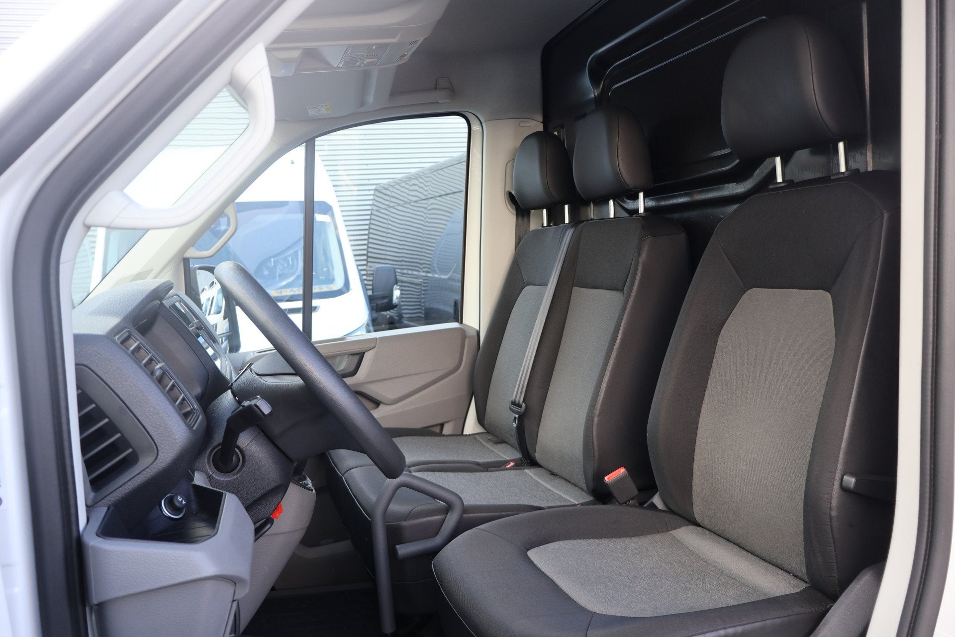 Volkswagen Crafter 2.0 TDI L3 H3 140pk Led, Achterwielaandrijving, Gebruikt, Euro 6, 4 cilinders