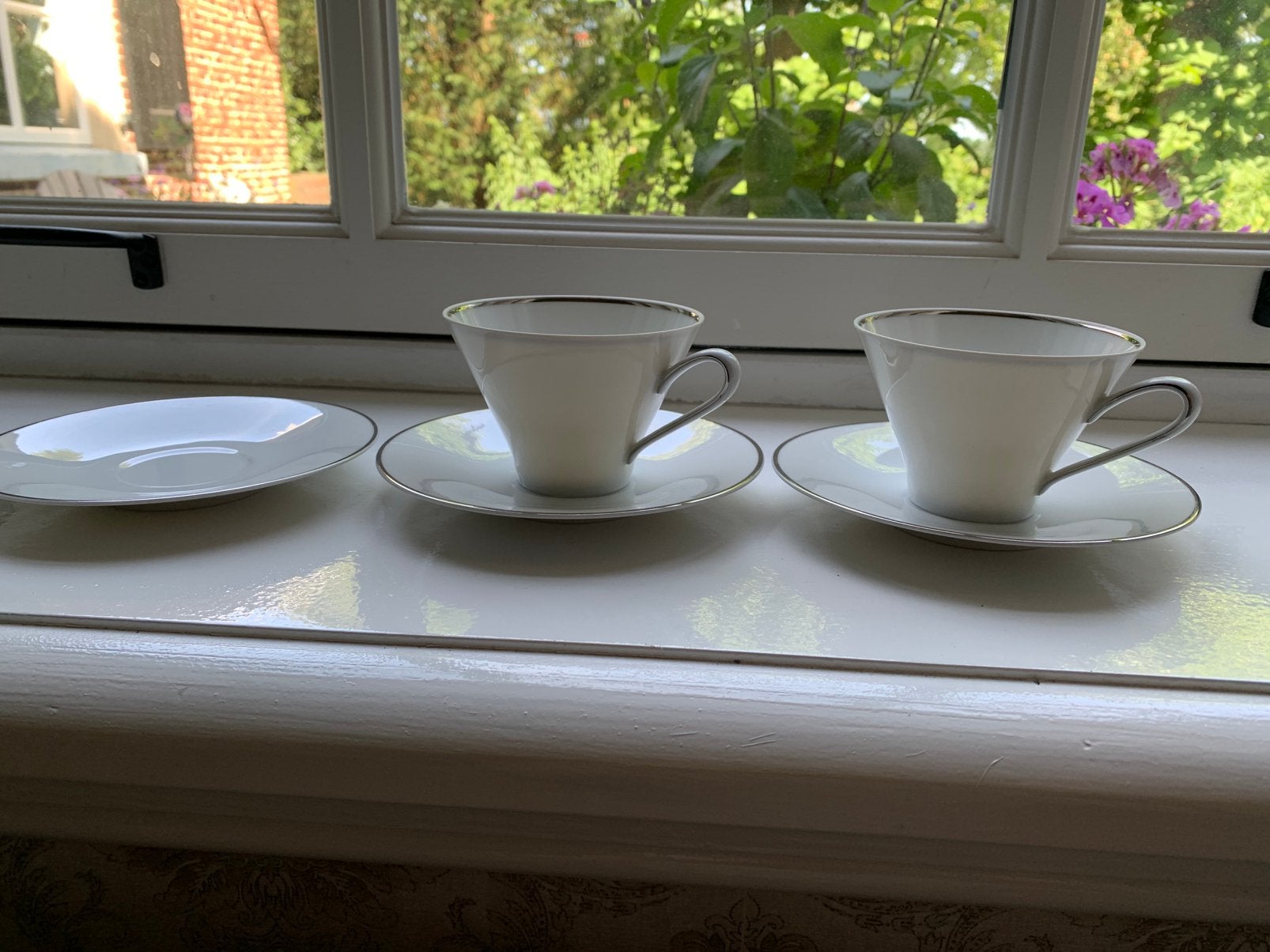 Hutschenreuther Hohenberg - 2 thee kopjes en 3 schoteltjes., Huis en Inrichting, Keuken | Servies, Ophalen of Verzenden, Porselein