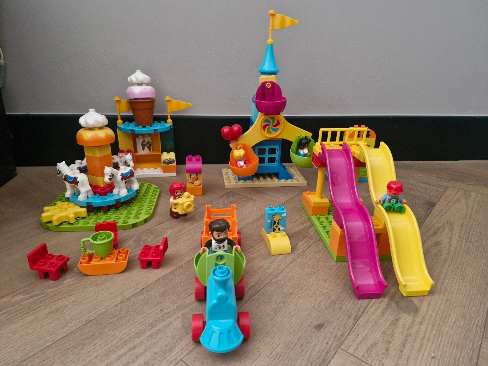 Diverse DUPLO sets: trein, kermis, boerderij en meer!, Gebruikt, Ophalen of Verzenden, Duplo, Inclusief minifiguren