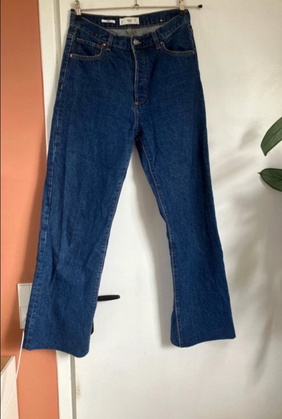 Donkerblauwe winter spijkerbroek wijde rechte pijpen Mango L, Kleding | Dames, Ophalen of Verzenden, Zo goed als nieuw, Blauw