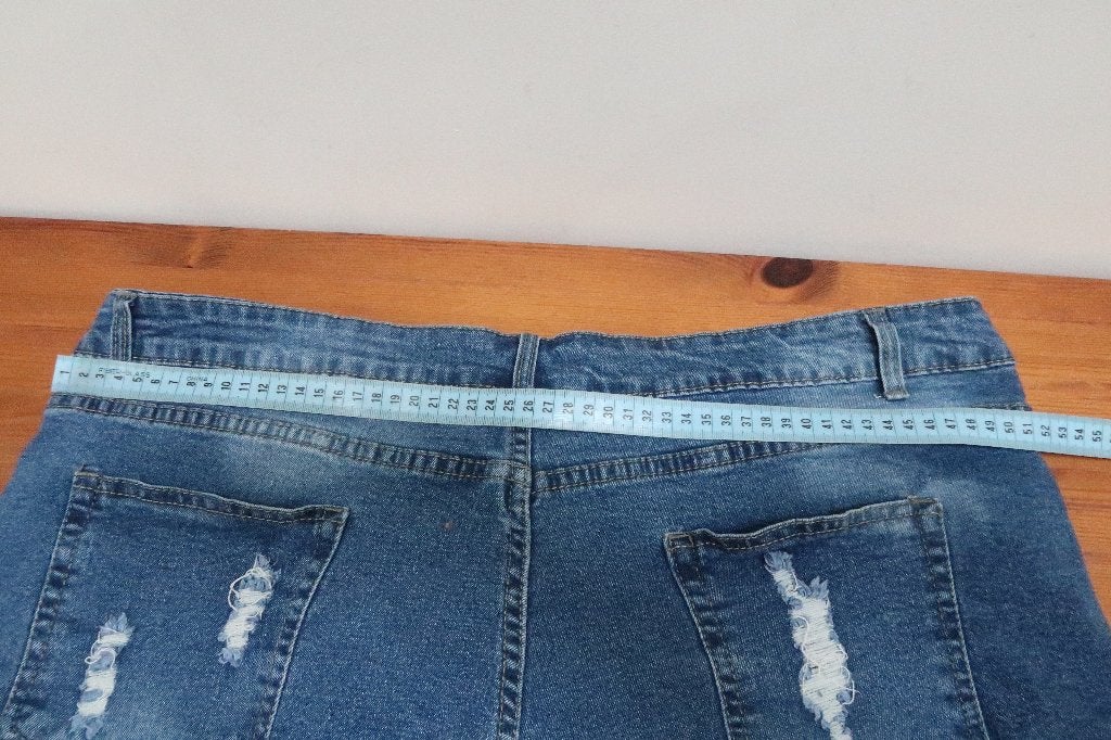 spijkershort met kant xxl, Ophalen of Verzenden, Zo goed als nieuw, Blauw, Broek of Spijkerbroek