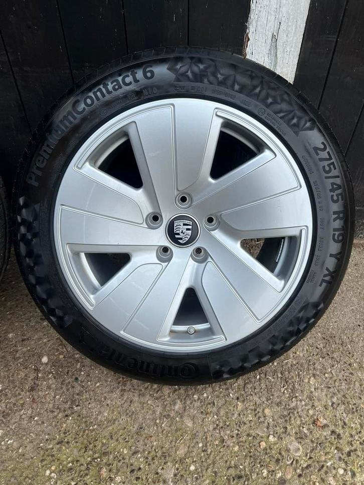 Originele Porsche Taycan Aero velgen 19? zomer 9J1601025C, Verzenden, 275 mm, Banden en Velgen, Niet ingevuld