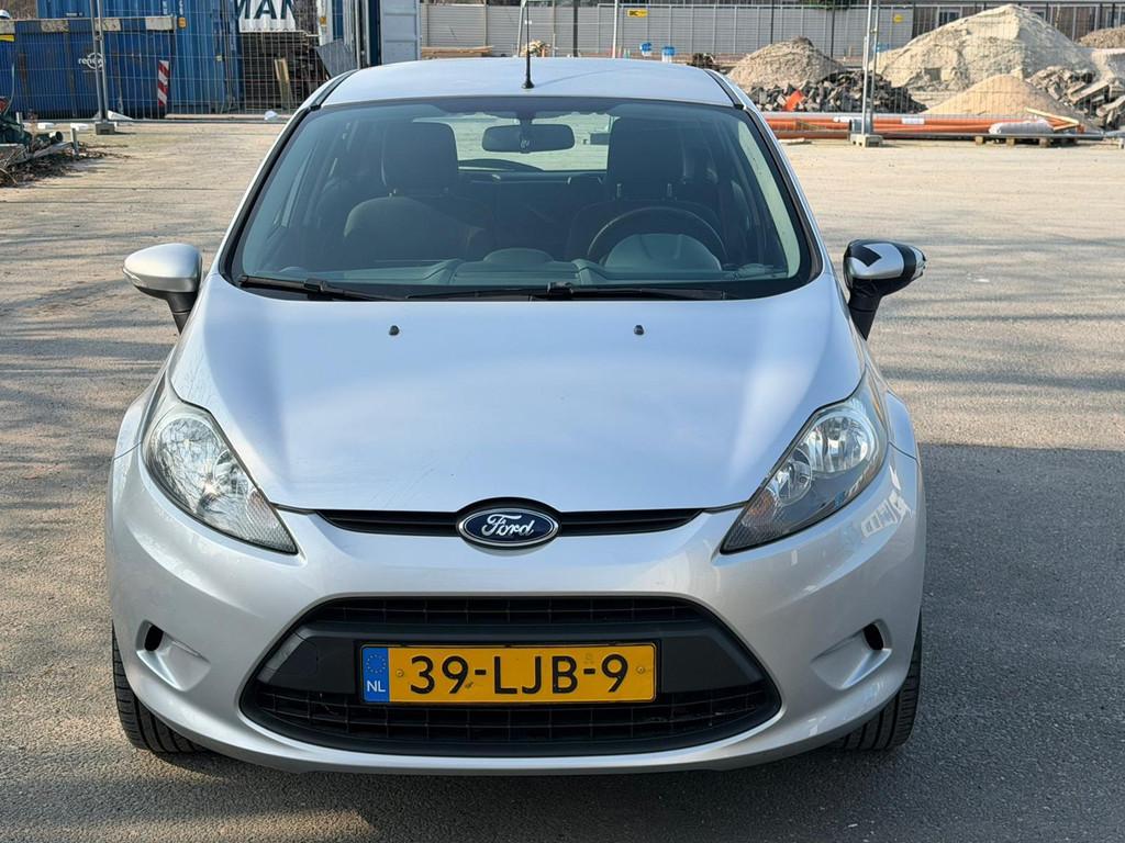 Ford Fiesta 1.25 Limited Airco, trekhaak, Voorwielaandrijving, Stof, 1242 cc, 4 cilinders