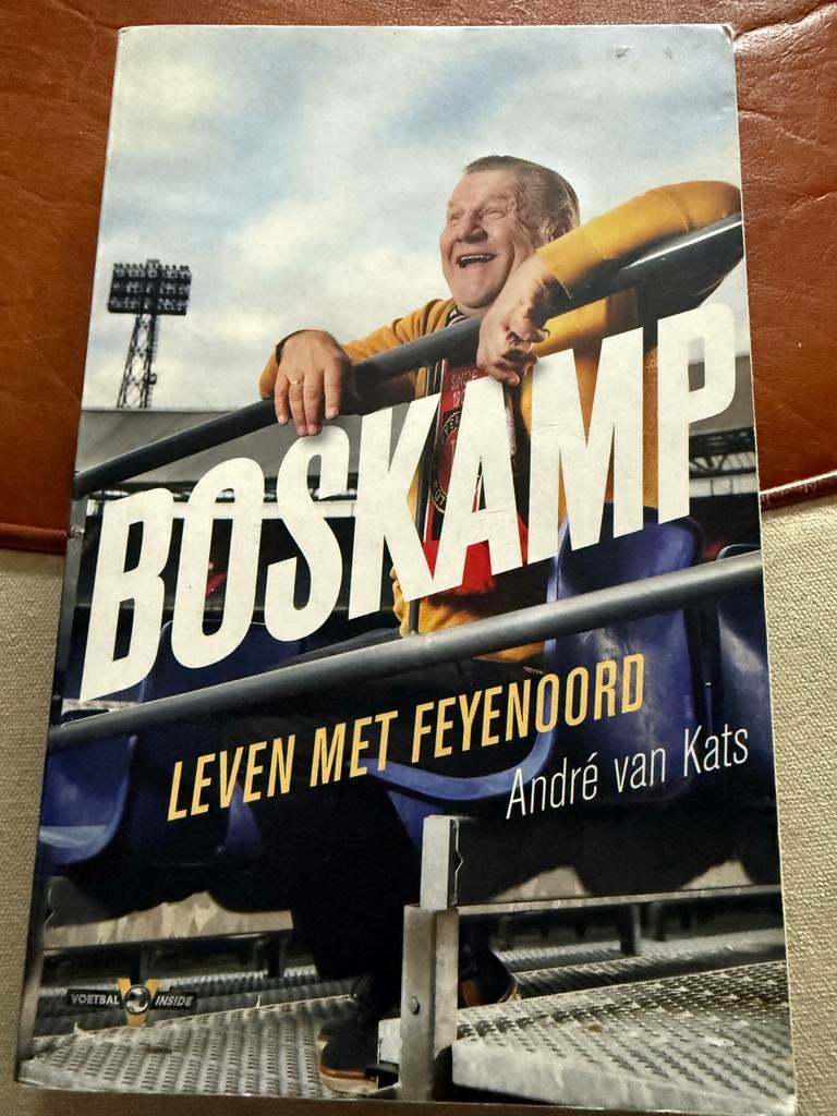 Andre van Kats - Boskamp, Ophalen of Verzenden, Zo goed als nieuw, Andre van Kats, Balsport