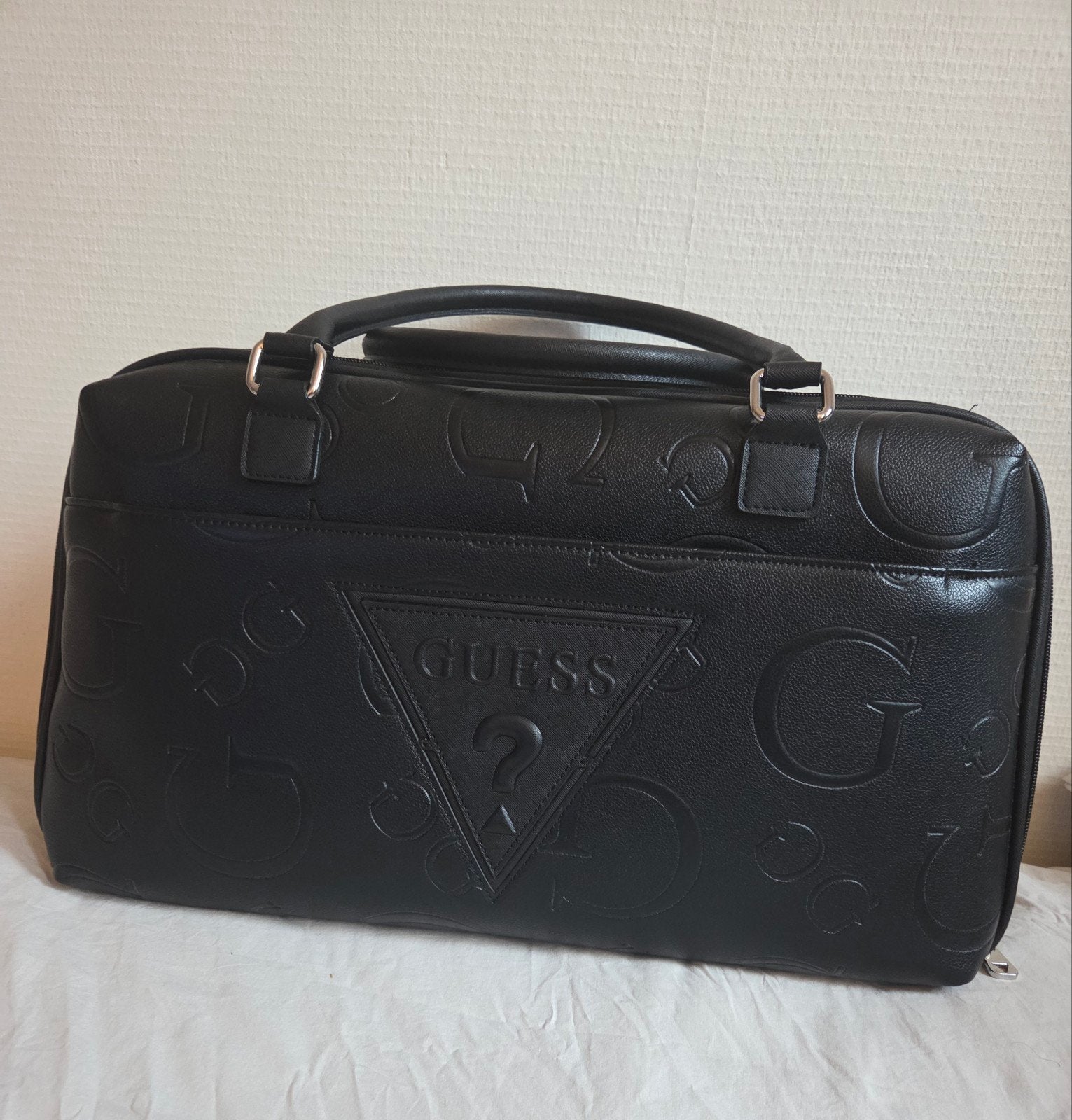 Guess travel bag, Ophalen, Nieuw, Hard kunststof, 50 tot 60 cm