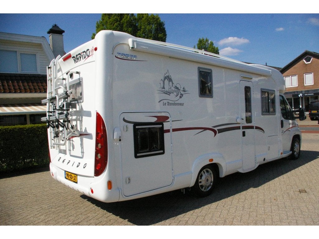 Rapido Le Randonneur 7093 F Dwarsbed, XXL Garage., Caravans en Kamperen, Campers, Ringverwarming, Fiat, Bedrijf, Rapido