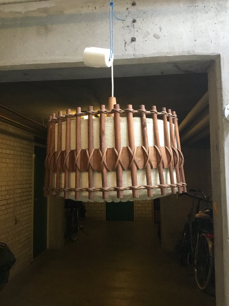 Scandinavische hanglamp, Ophalen of Verzenden, Gebruikt, Hout, E27 (groot)