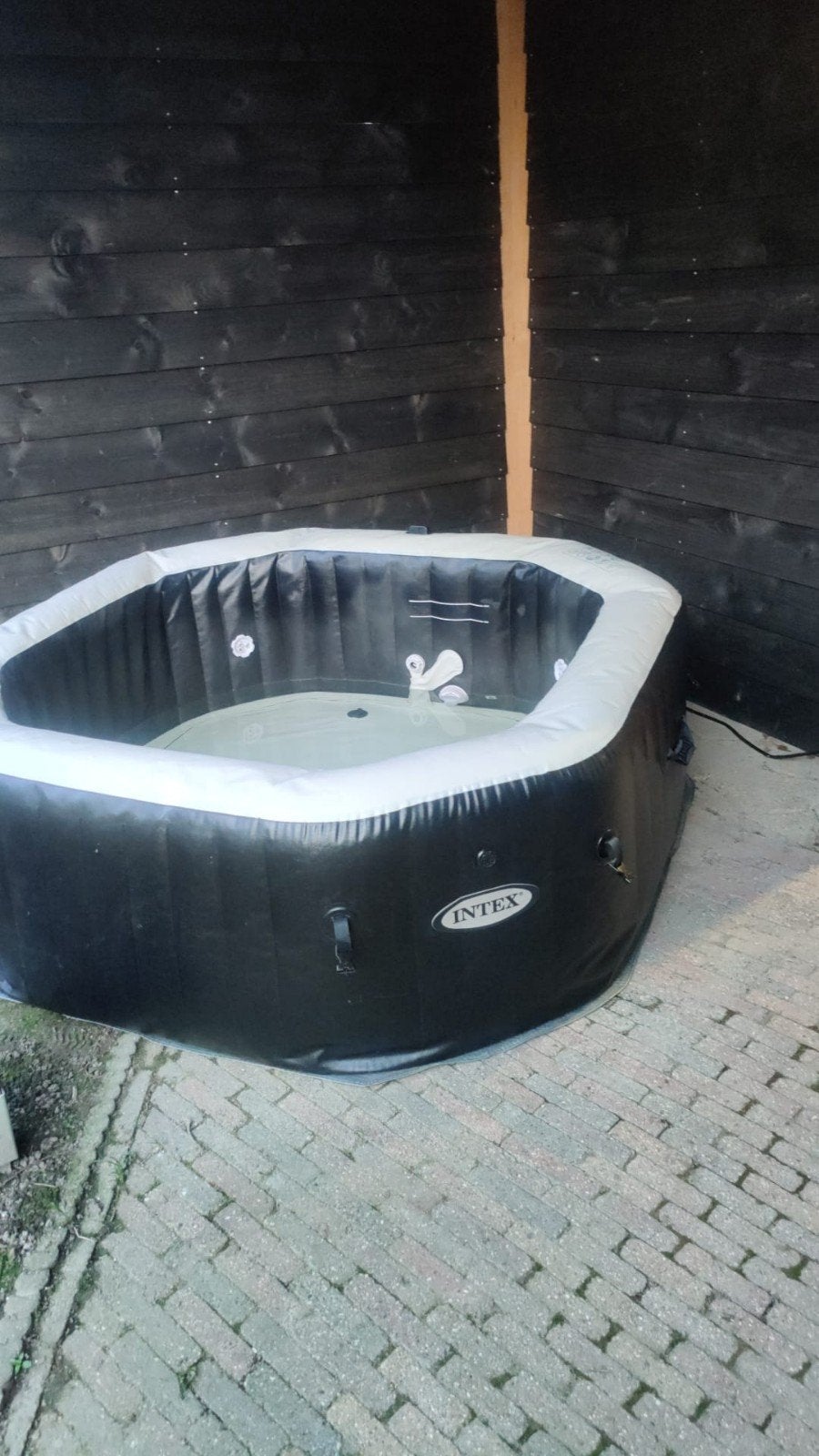 Intex PureSpa Jet & Bubble 4-persoons + Zoutwatersysteem, Ophalen, Gebruikt, Afdekzeil, Opblaasbaar