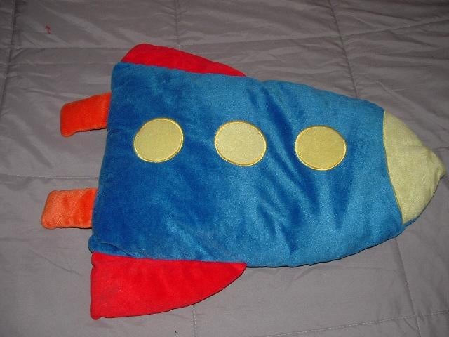 RAKET KNUFFEL KUSSEN VELOURS BLAUW MET GELE, Ophalen of Verzenden, Nieuw, Overige typen