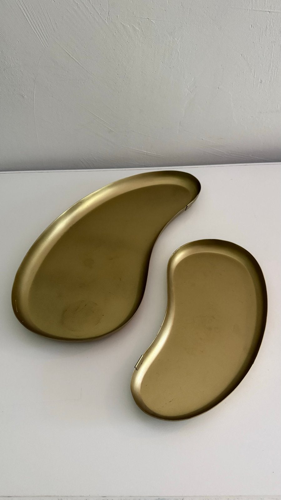 Zusss metalen styling borden goud S en M, organische vorm, Ophalen, Gebruikt, Japandi, Goud