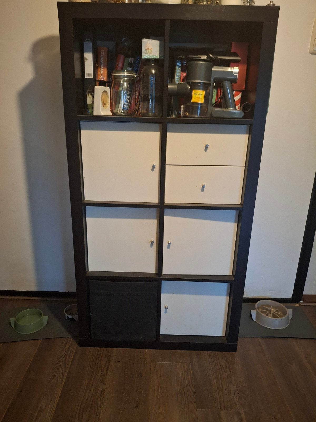 IKEA Kallax Kast met deuren en lades - Zwartbruin, Ophalen, Gebruikt, 25 tot 50 cm