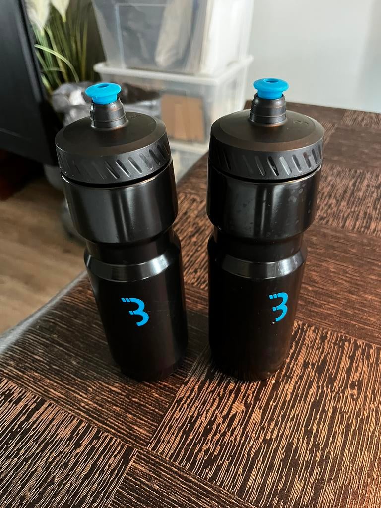 Mooie nieuwe bidons, Ophalen, Zo goed als nieuw