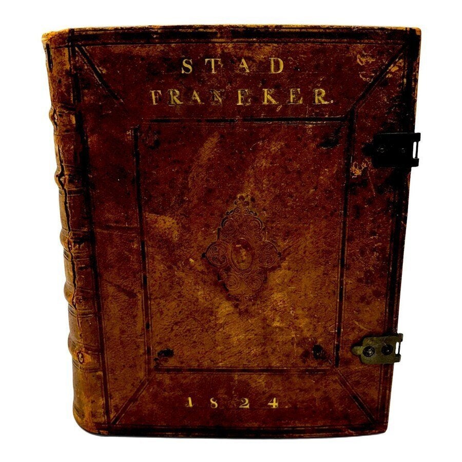 18e eeuwse Bijbel met opschrift 'stad Franeker 1824', Ophalen of Verzenden, Bijbel