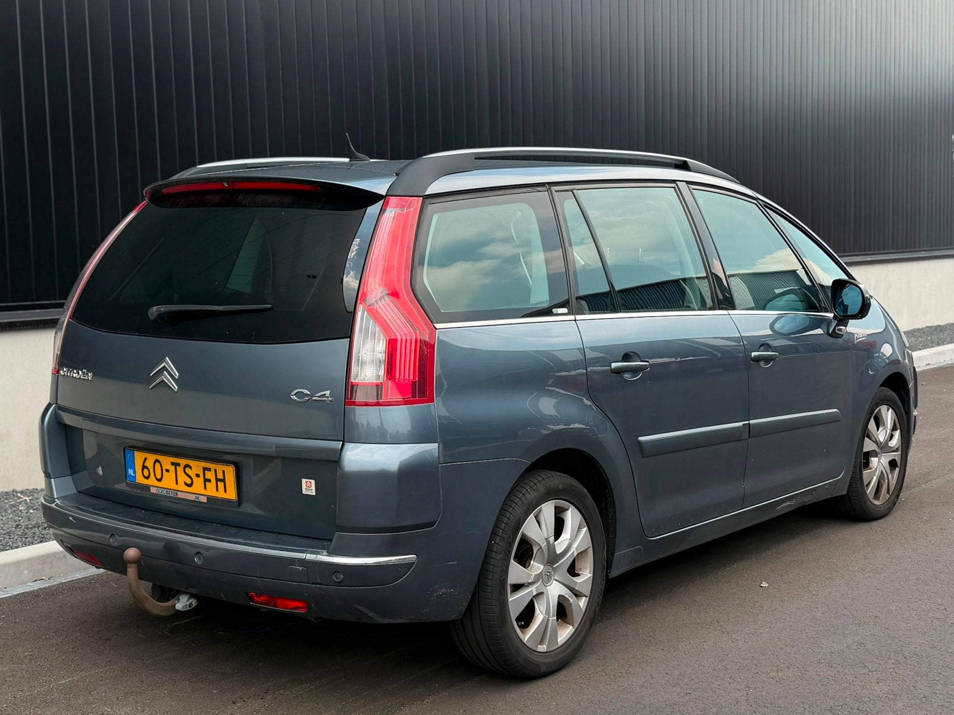 Citroen Grand C4 Picasso 2.0-16V Exclusive EB6V 7p Automaatb, Gebruikt, 4 cilinders, 1535 kg, 7 stoelen