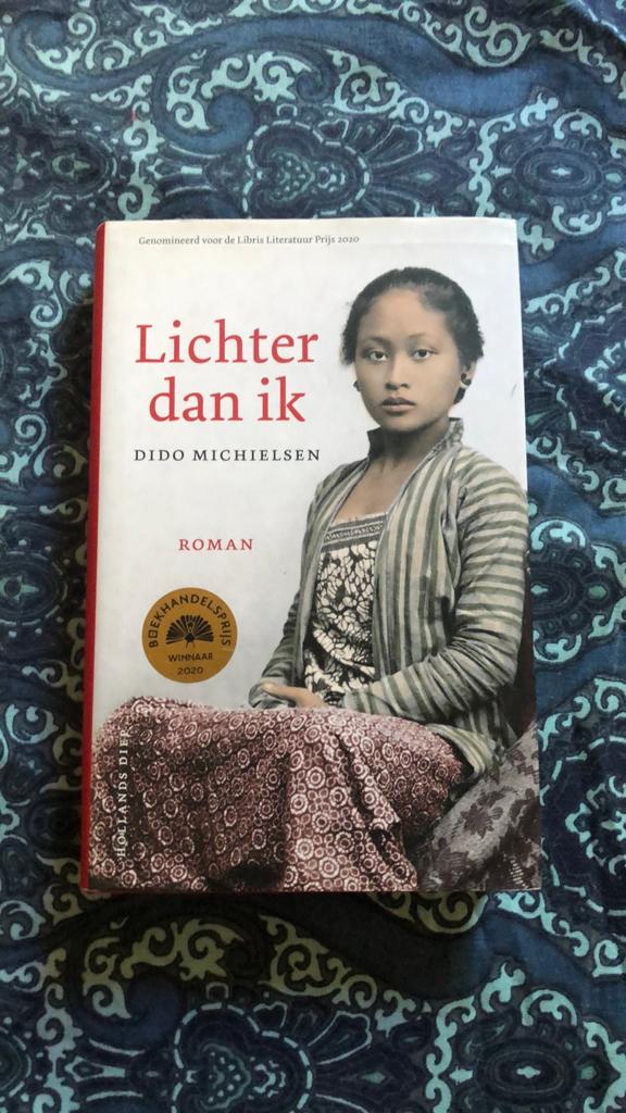 Dido Michielsen - Lichter dan ik.   (Hardcover), Boeken, Ophalen of Verzenden, Zo goed als nieuw, Dido Michielsen