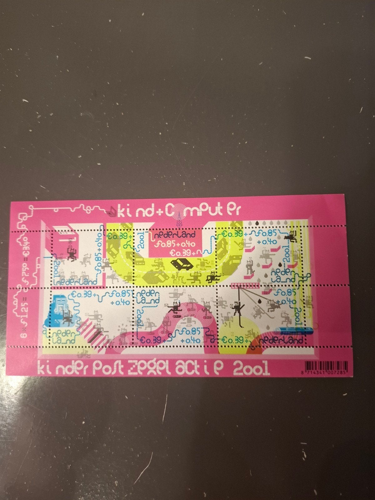 Kinder Postzegel Actie 2001 - Kind + Computer velletje, Ophalen of Verzenden
