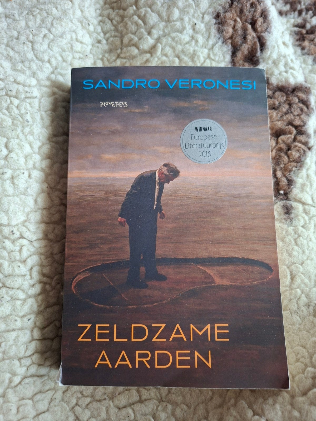Sandro Veronesi - Zeldzame aarden, Ophalen of Verzenden, Zo goed als nieuw, Sandro Veronesi