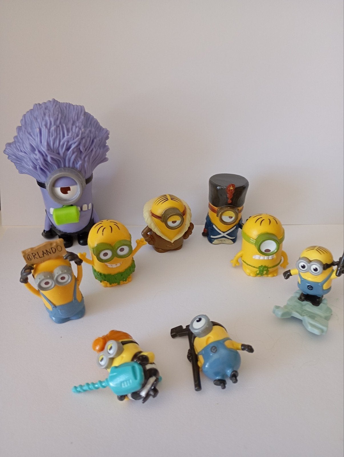 9 MINIONS NU ALLES 8€ ZIE FOTO,S., Verzamelen, Ophalen of Verzenden