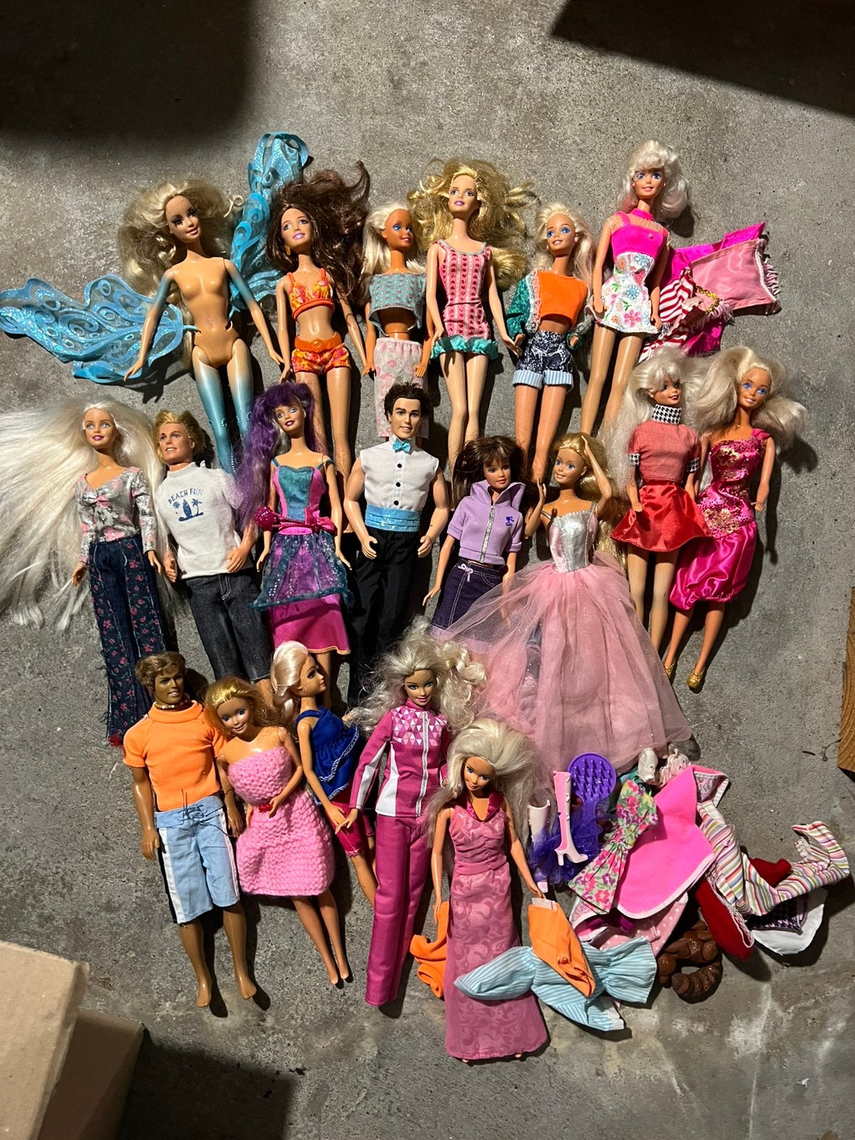 Grote collectie Barbies uit de jaren '80, '90 en '00, Kinderen en Baby's, Ophalen, Gebruikt, Barbie