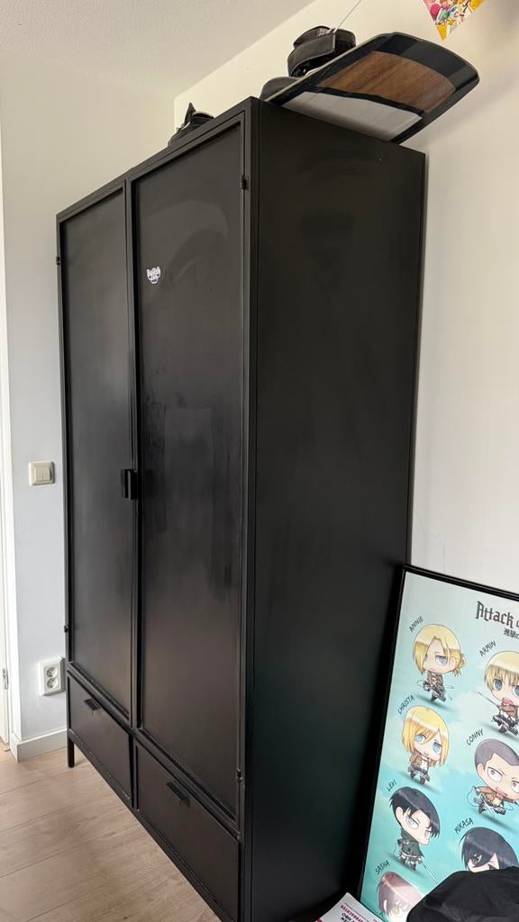 Karwei Stalen kast, Huis en Inrichting, Ophalen, Zo goed als nieuw, 25 tot 50 cm