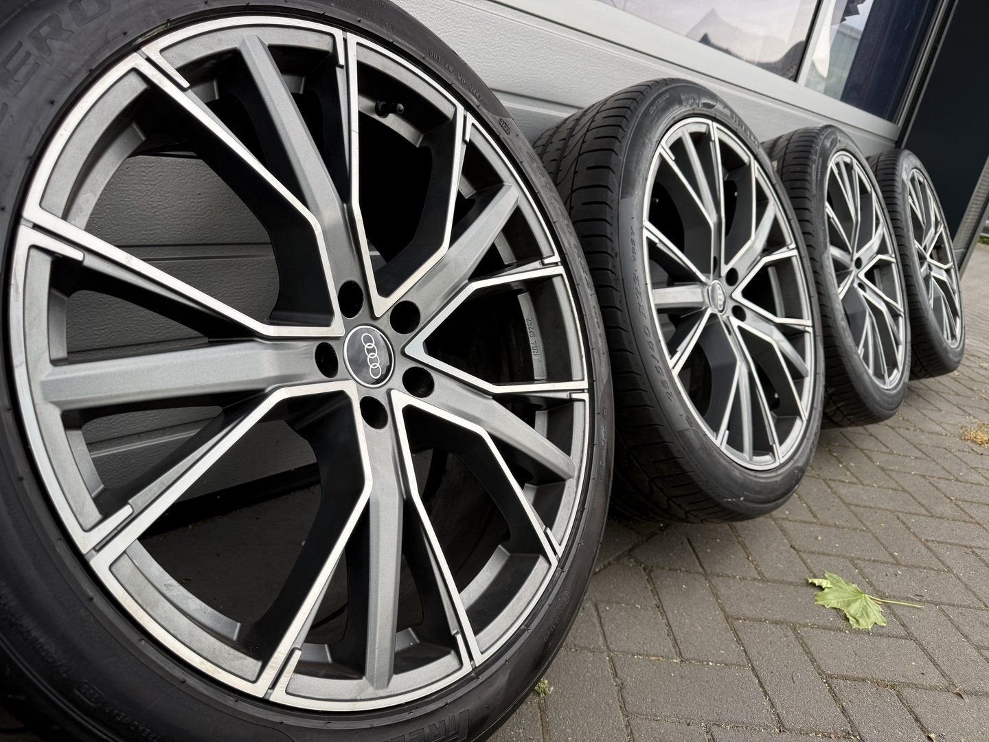 22 inch Audi Q8 E-tron S Sportback 50 55 Q7 4M velgen banden, Gebruikt, -, 265 mm, -