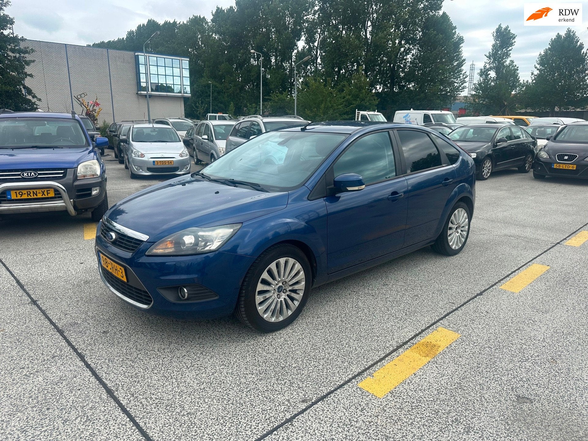Ford Focus 1.8 Titanium Flexi Fuel Airco! 5-DRS! 2009, Auto's, 125 pk, Gebruikt, 4 cilinders, Blauw