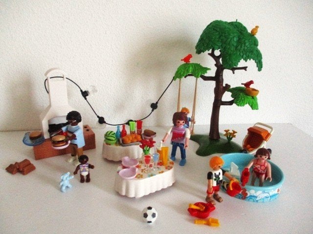 playmobil tuinfeest +bbq+licht lampjes 9272 +doos zie foto,s, Kinderen en Baby's, Speelgoed | Playmobil, Ophalen of Verzenden