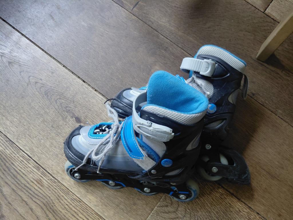 Skeeler - schaats combi, verstelbaar maat 30 tot 33, Overige merken, Kinderen, Ophalen of Verzenden, Inline skates 4 wielen