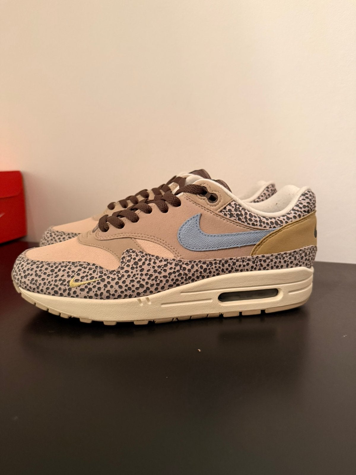 Nike air max 1 cobblestone, Ophalen of Verzenden, Zo goed als nieuw, Overige kleuren