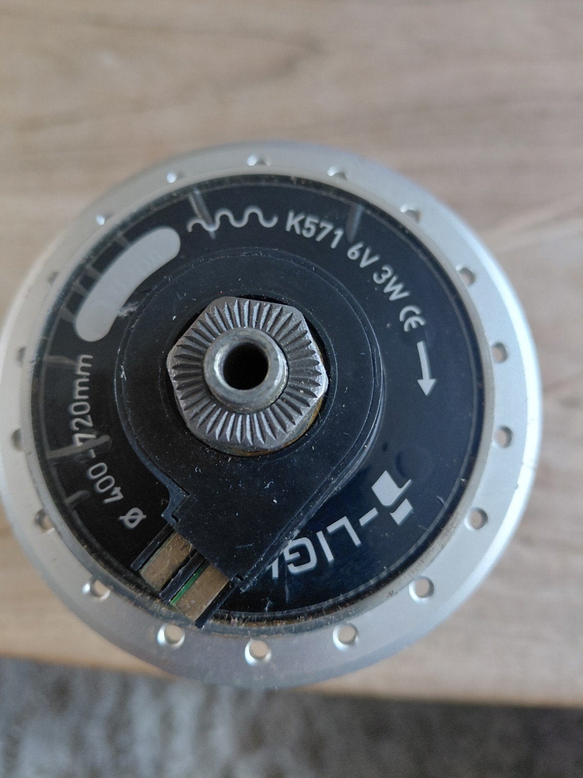 T-LIGHT D7 Series Naafdynamo 6V 3W, Ophalen