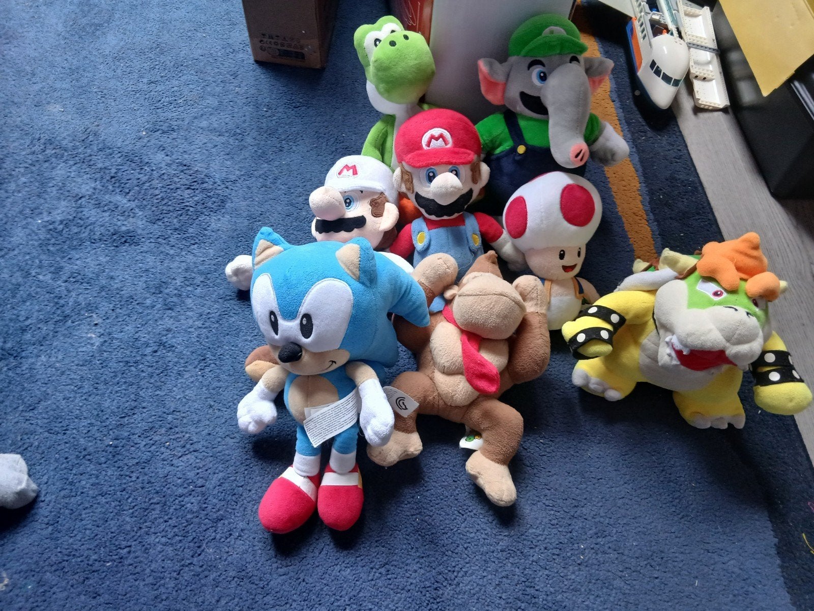 Diverse knuffels: Mario, Sonic, Donkey Kong, Yoshi, Bowser, Kinderen en Baby's, Ophalen, Overige typen, Zo goed als nieuw, Nintendo