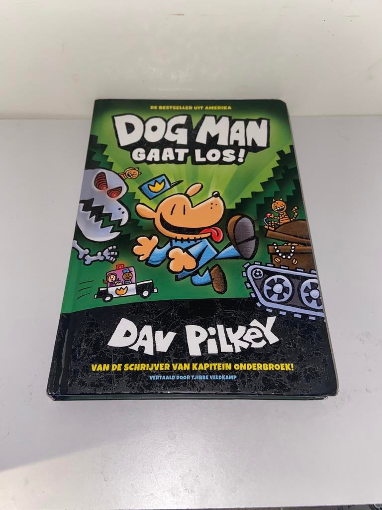 Dog Man Gaat Los Nederlands Vertaald, Ophalen of Verzenden, Zo goed als nieuw, Cartoons