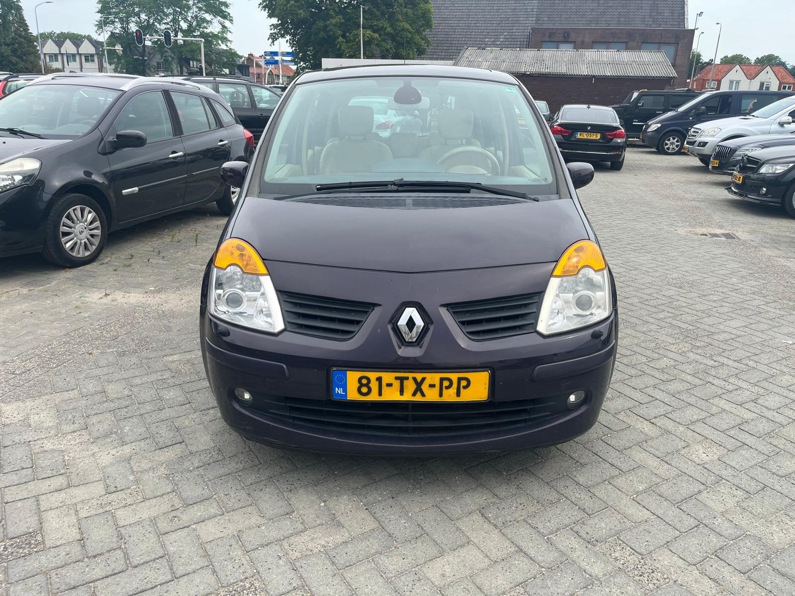 Renault Modus 1.6-16V Tech Road AUTOMAAT ecc leer panodak lm, Gebruikt, Beige, Parkeersensor, Leder