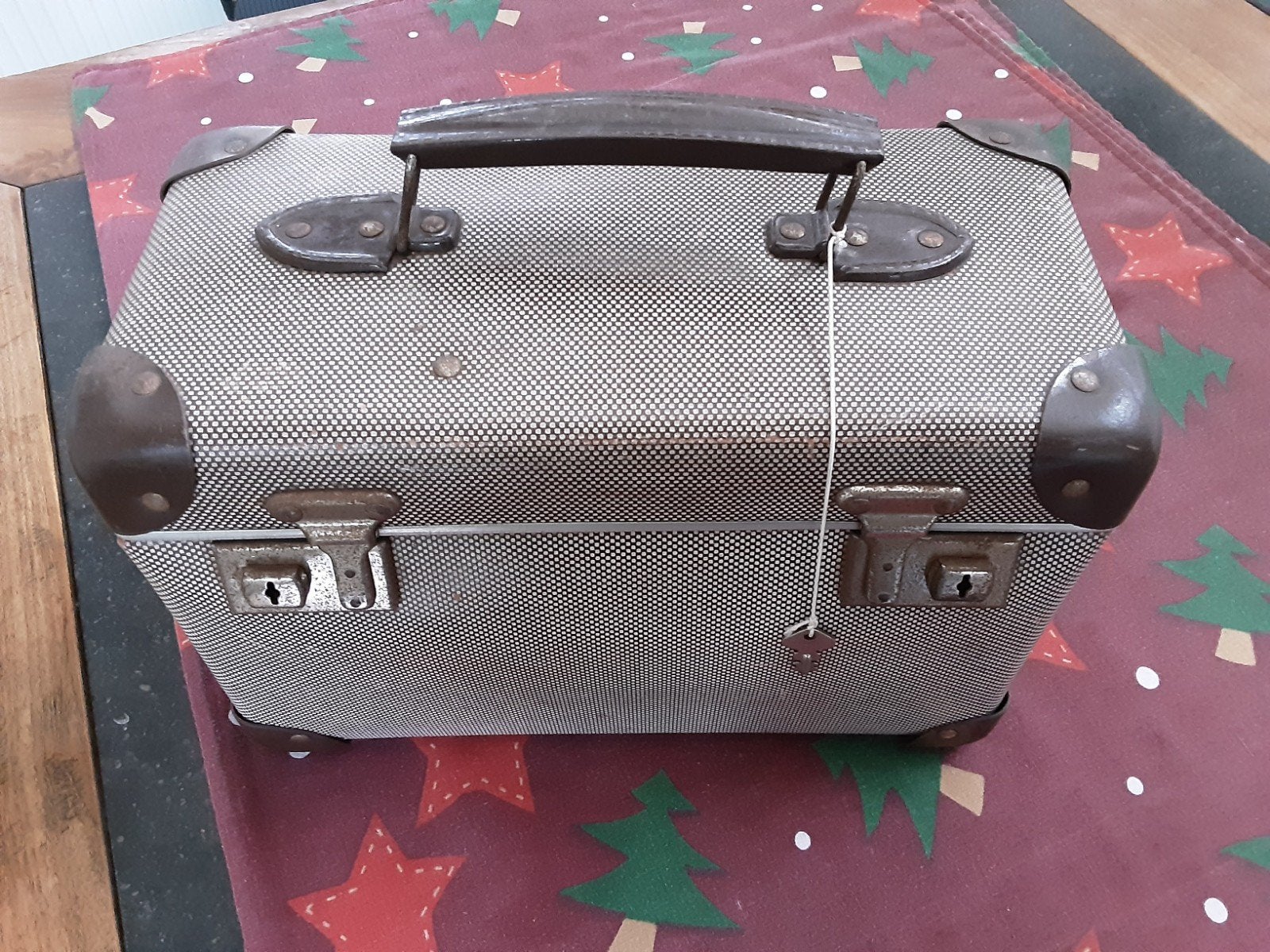 Vintage koffer/beautycase met sleutel, Sieraden, Tassen en Uiterlijk, Overige materialen, Gebruikt, Slot, Minder dan 50 cm