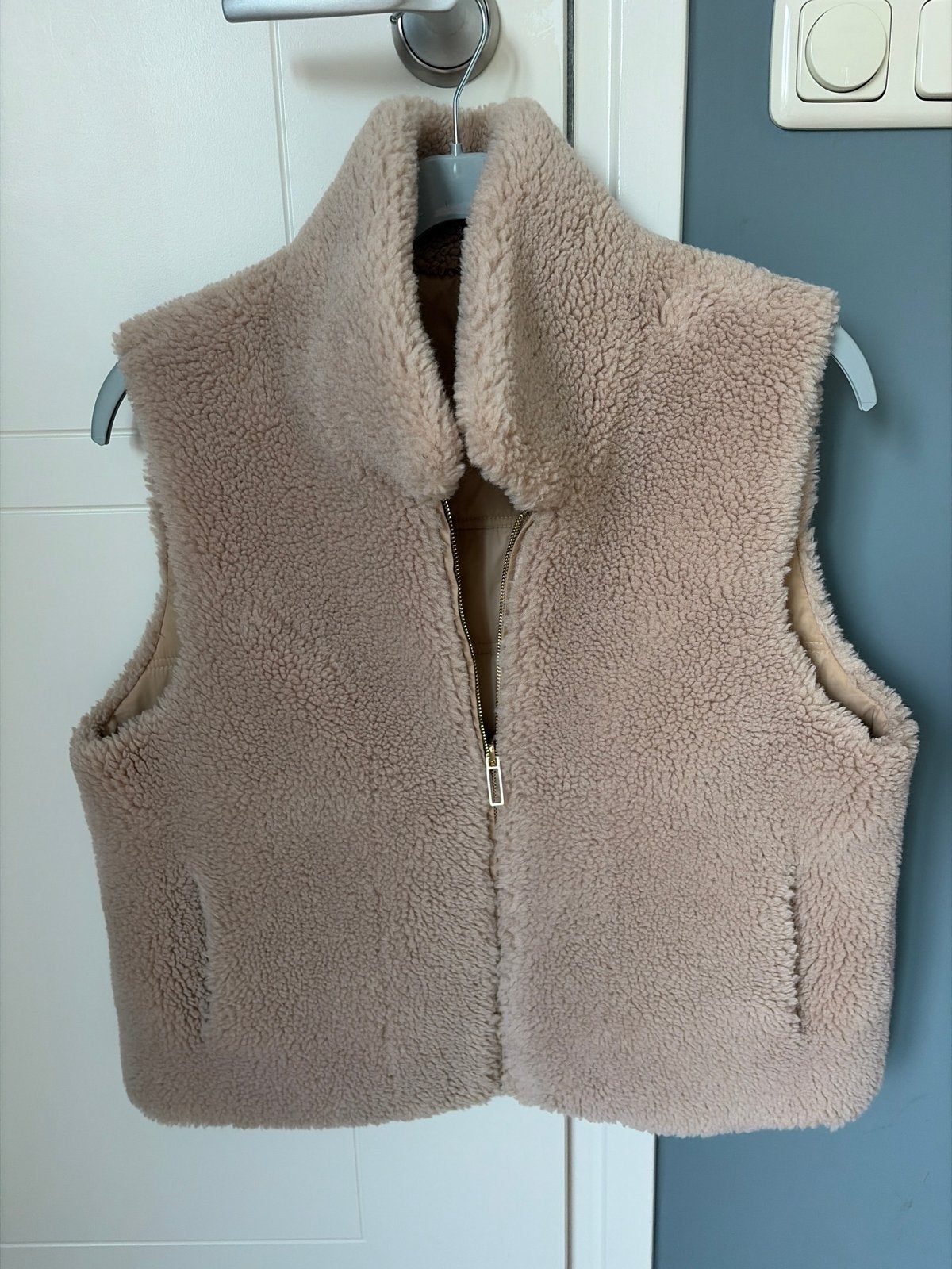 Studio AR teddy gilet omkeerbaar maat 38, Ophalen of Verzenden, Zo goed als nieuw, Maat 38/40 (M), Beige