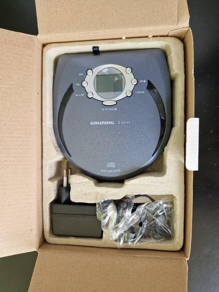 Grundig discman CD Portable SQUIXX, Ophalen of Verzenden, Discman